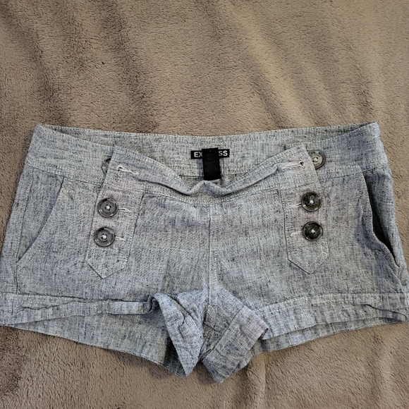 Shorts - Picture 1 of 4